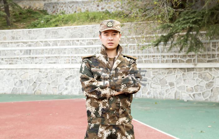 專用荒漠數碼迷彩服