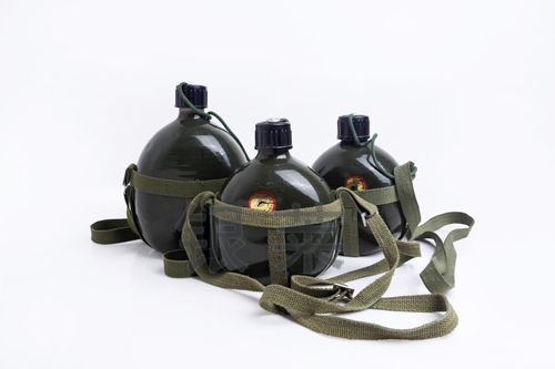 軍用水壺